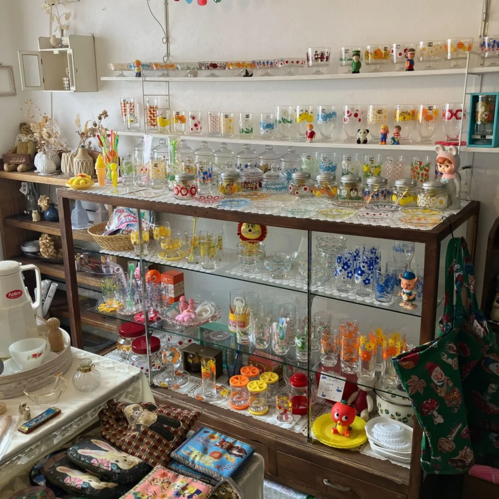 北見の山本商店の内観