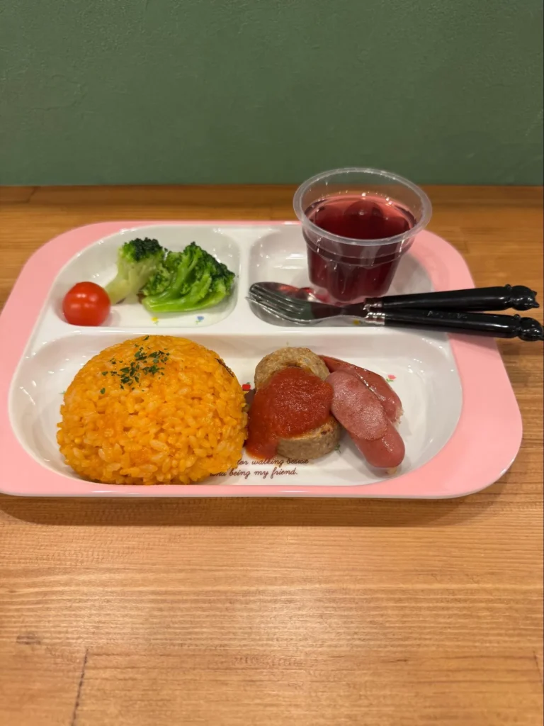 P-PULLのお子様ハンバーグプレート